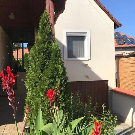Apartman Tinasol Mosonmagyaróvár Exterior foto