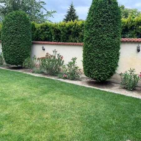 Apartman Tinasol Mosonmagyaróvár Exterior foto