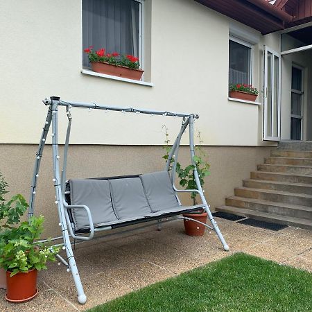 Apartman Tinasol Mosonmagyaróvár Exterior foto