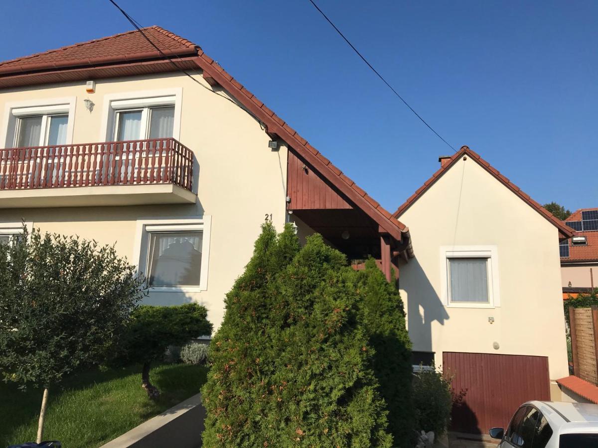Apartman Tinasol Mosonmagyaróvár Exterior foto