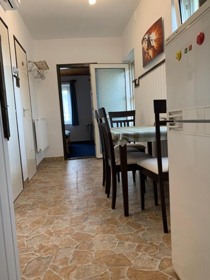 Apartman Tinasol Mosonmagyaróvár Exterior foto